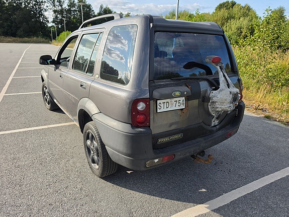 Land Rover Freelander 6 of 8
