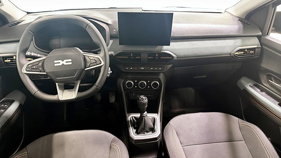 Dacia Sandero 4 of 9