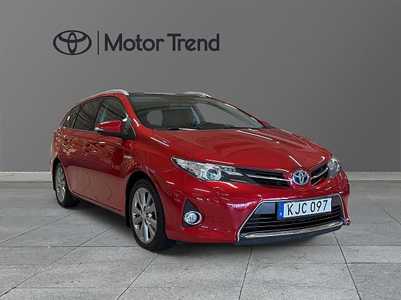 Toyota Auris 7 of 11