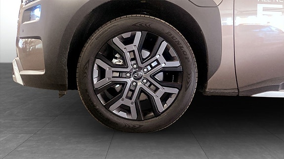 Subaru E-Outback 9 of 12