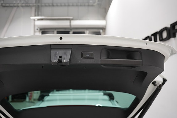 Volkswagen Passat Alltrack 27 of 27