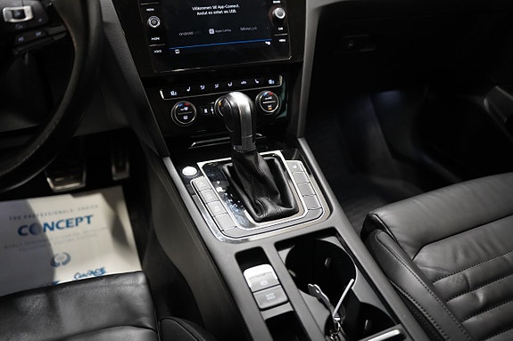 Volkswagen Passat Alltrack 16 of 27
