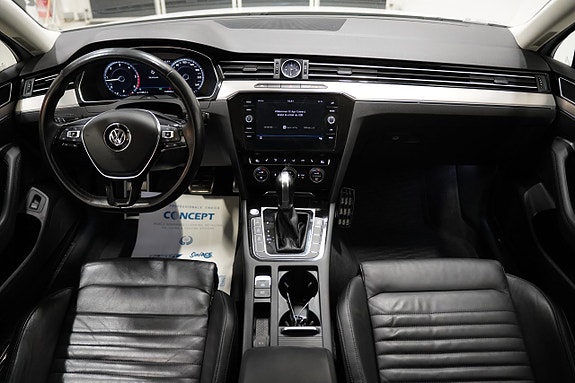 Volkswagen Passat Alltrack 13 of 27