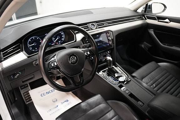 Volkswagen Passat Alltrack 7 of 27