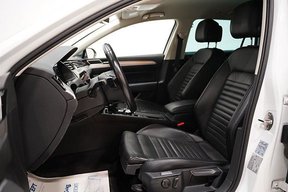 Volkswagen Passat Alltrack 8 of 27