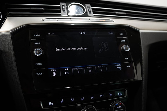 Volkswagen Passat Alltrack 21 of 27