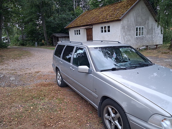 Volvo V70 7 of 7