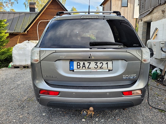 Mitsubishi Outlander 12 of 12