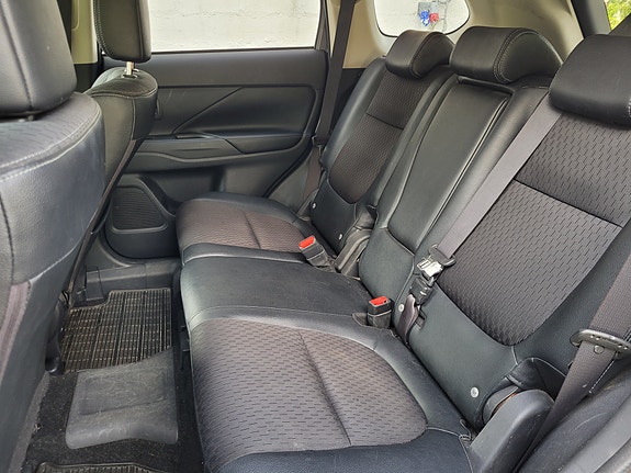 Mitsubishi Outlander 10 of 12