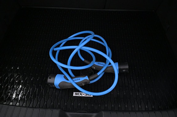 Mazda MX-30 24 of 27