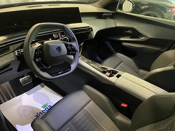 Peugeot 3008 8 of 16