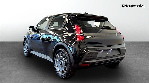 Renault 5 E-Tech 3 of 15