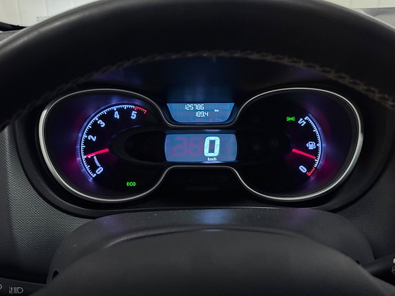 Opel Vivaro 16 of 24
