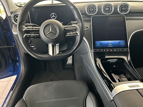 Mercedes-Benz C220 11 of 13