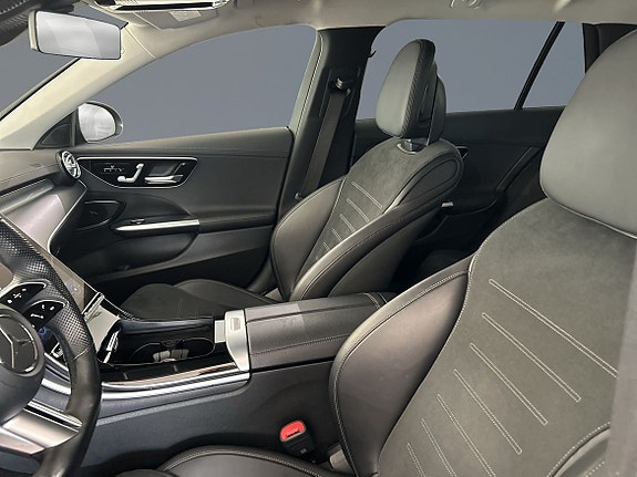 Mercedes-Benz C220 5 of 13
