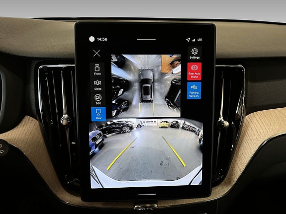 Volvo XC60 14 of 15