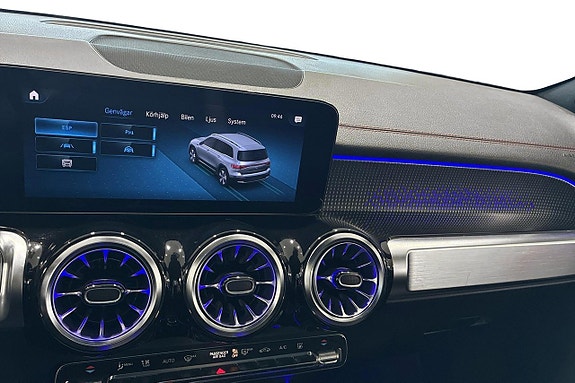 Mercedes-Benz EQB300 18 of 20