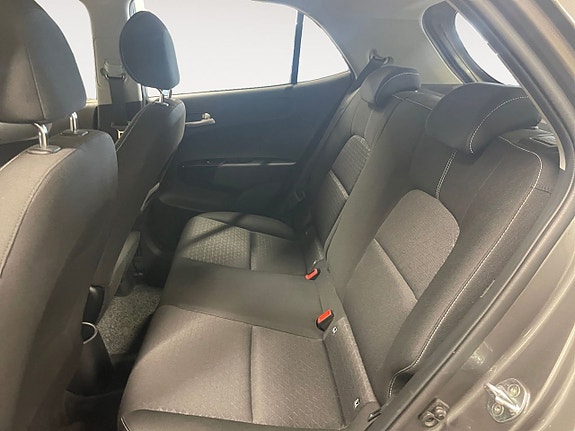 Kia Picanto 14 of 25