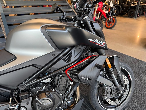 CFMOTO 450NK 0% ränta 38mån 4 of 5
