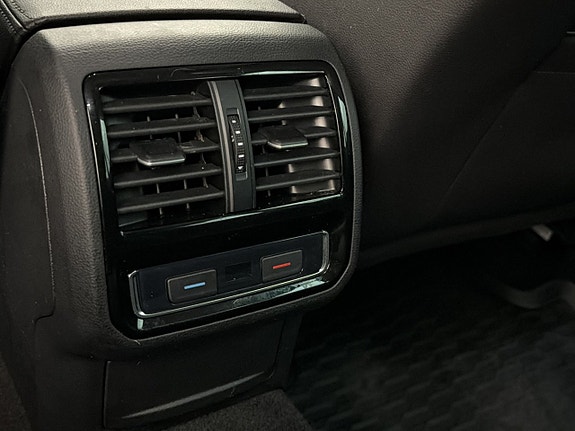Volkswagen Passat Alltrack 20 of 30
