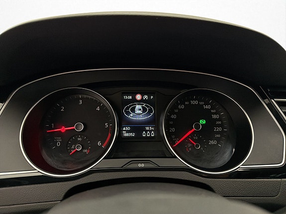 Volkswagen Passat Alltrack 22 of 30