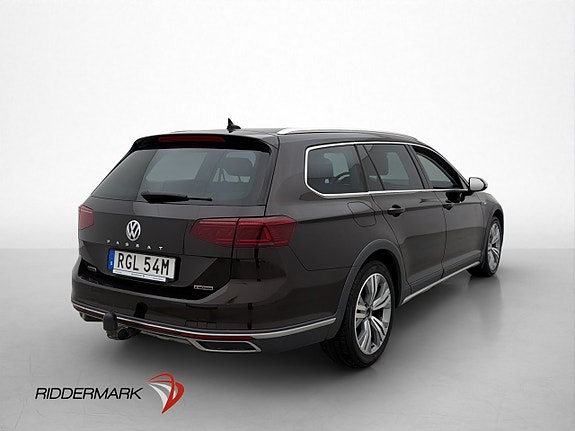 Volkswagen Passat Alltrack 8 of 30