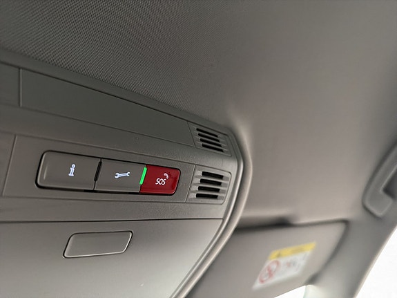 Volkswagen Passat Alltrack 26 of 30