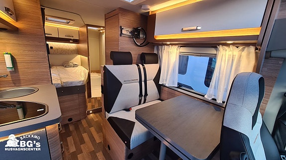 Weinsberg CaraCompact 600 MF 2 of 8