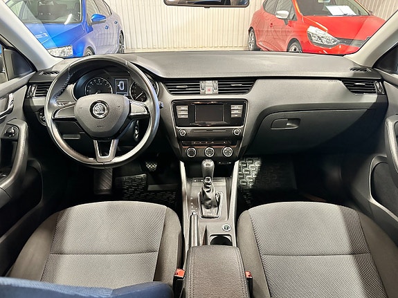 Skoda Octavia 15 of 23