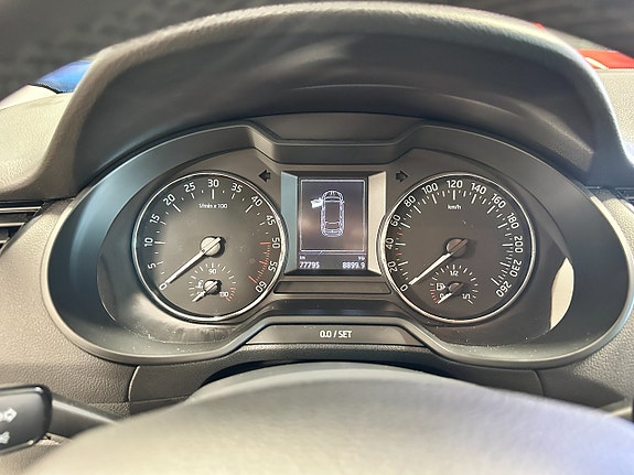 Skoda Octavia 18 of 23