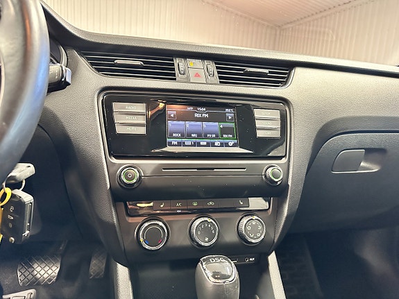Skoda Octavia 17 of 23
