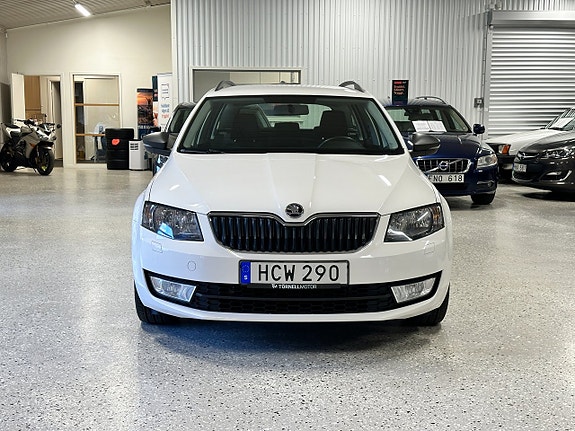 Skoda Octavia 2 of 23