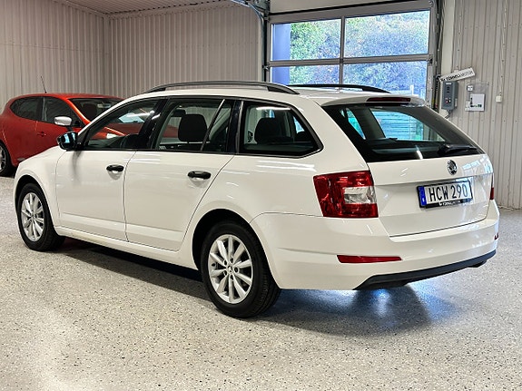 Skoda Octavia 9 of 23
