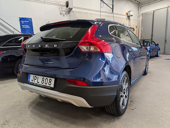 Volvo V40 Cross Country 10 of 12