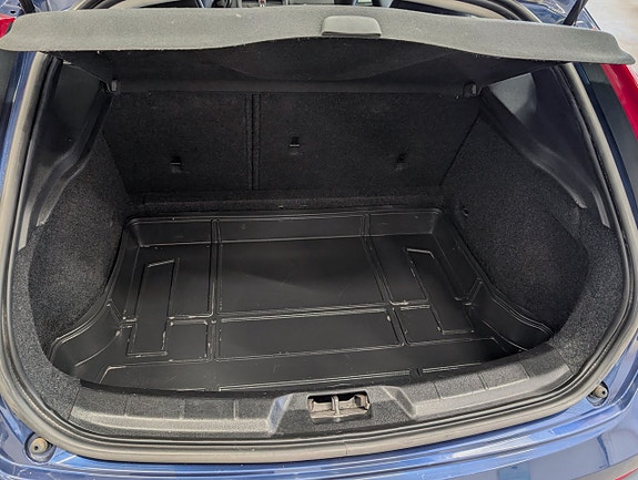 Volvo V40 Cross Country 11 of 12