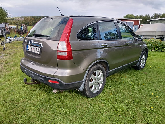 Honda CR-V 3 of 7
