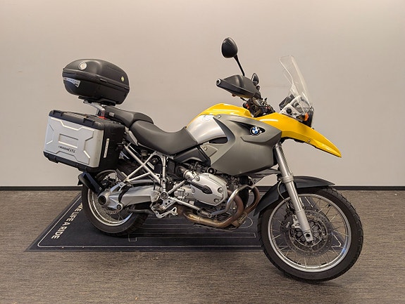 BMW R1200GS 2 of 8