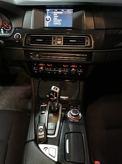 BMW 520d 9 of 14