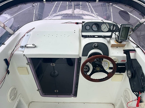 Galeon Galia 630WA Johnson /Suzuki 140  trolling utrustad 5 of 7