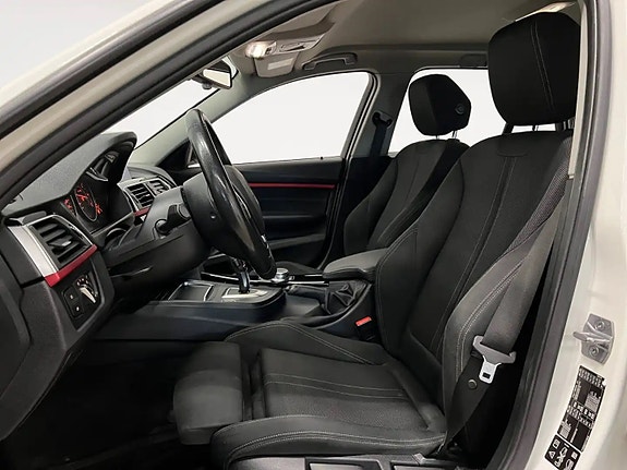 BMW 320d 6 of 11