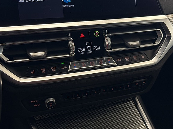 BMW 330e 19 of 27