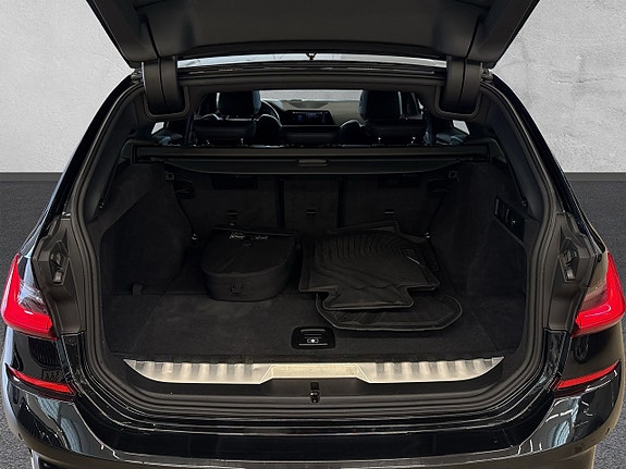 BMW 330e 9 of 27