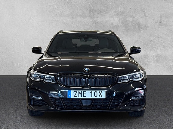 BMW 330e 8 of 27