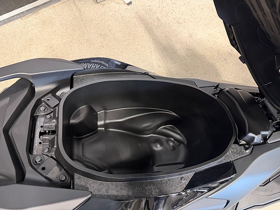 Yamaha NMAX 155 Tech MAX 4 of 5