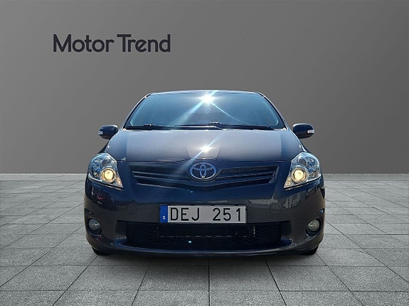 Toyota Auris 5 of 14