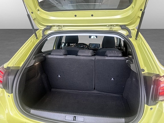 Peugeot 208 15 of 15