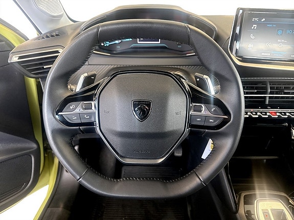 Peugeot 208 7 of 15