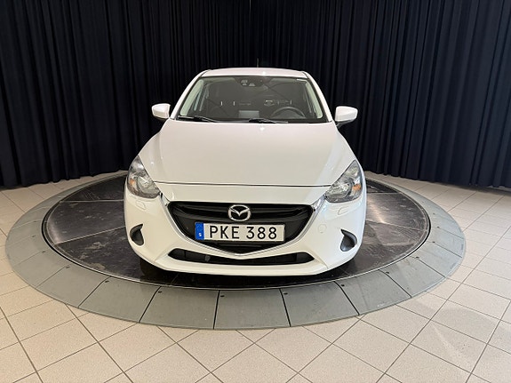 Mazda 2 2 of 12