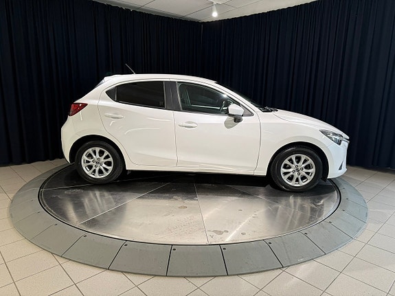 Mazda 2 7 of 12