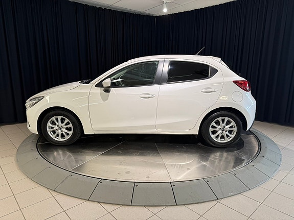 Mazda 2 3 of 12
